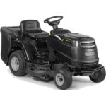 Tractor Cortacésped De Transmisión Manual Con Un Motor Monocilíndrico STIGA y Una Anchura De Corte De 84 cm , AT4 84 A - ALPINA