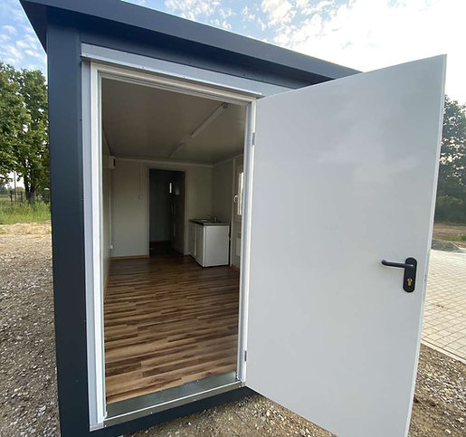 Contenedor 6x2,40 m + WC, ducha y cocina